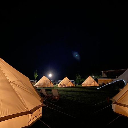הרטן Glamping In Der Zeche Ewald Herten מראה חיצוני תמונה