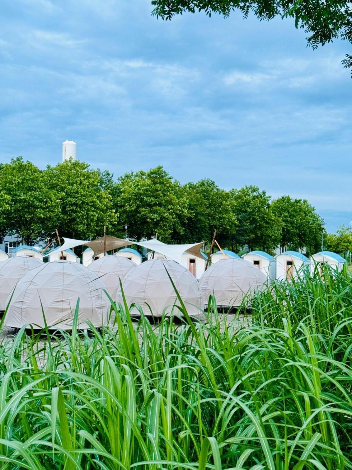 הרטן Glamping In Der Zeche Ewald Herten מראה חיצוני תמונה